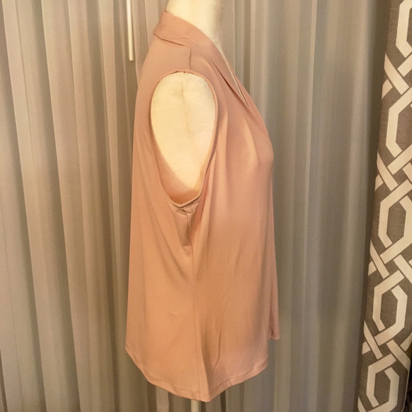 NWT Calvin Klein Pleated V-Neck Suit Shell, size L - Picture 4 of 8